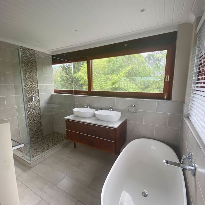 Mountain View Apartment bathroom