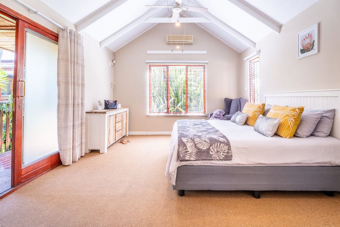The Pond Suite